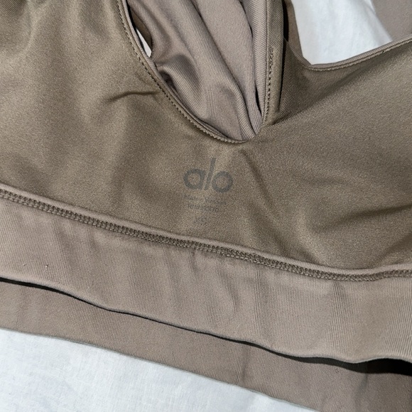 Alo yoga bra - Picture 6 of 6